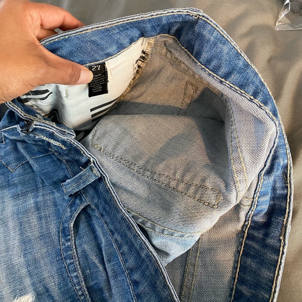 William Rast shorts - Picture 2 of 3